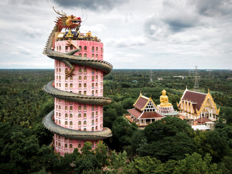Wat-Samphran-Temple-2